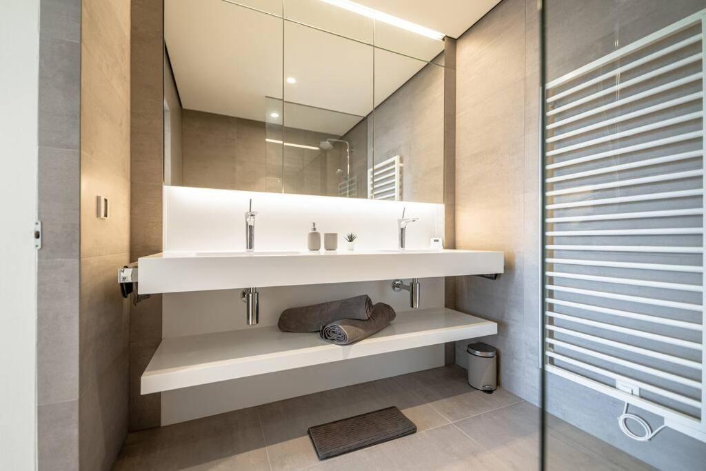 Lux Hamilius - Modern & Spacious W/view Apartamento
